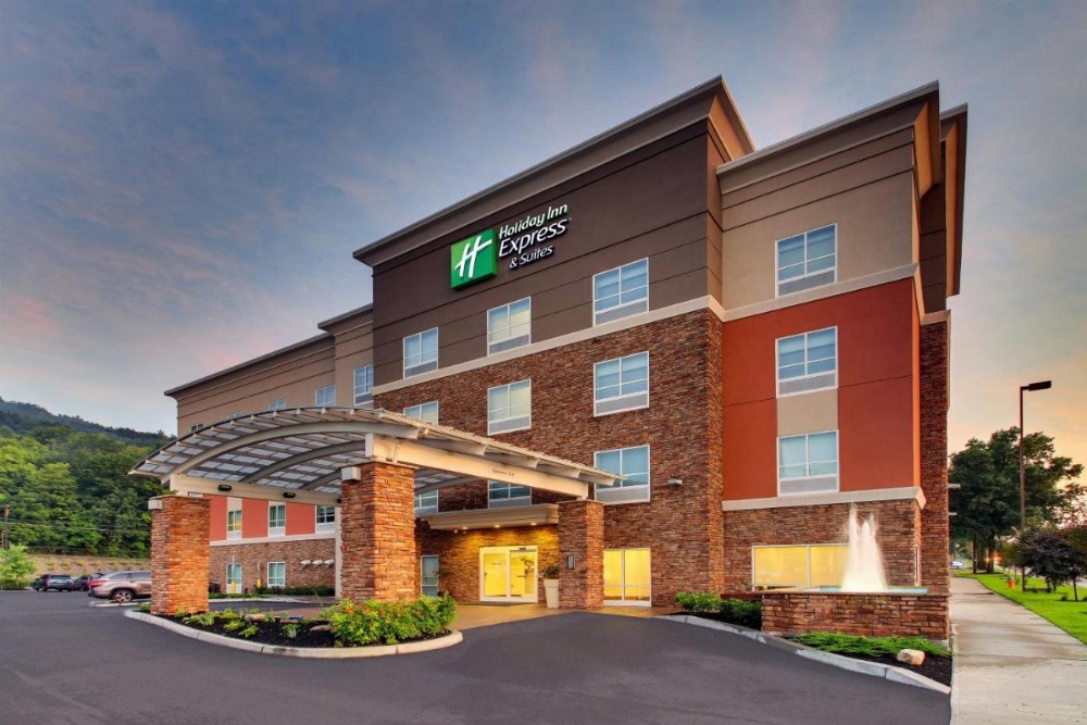 Holiday Inn Express & Suites Ithaca Image 48